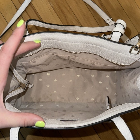 Kate Spade Purse - Picture 3 of 4